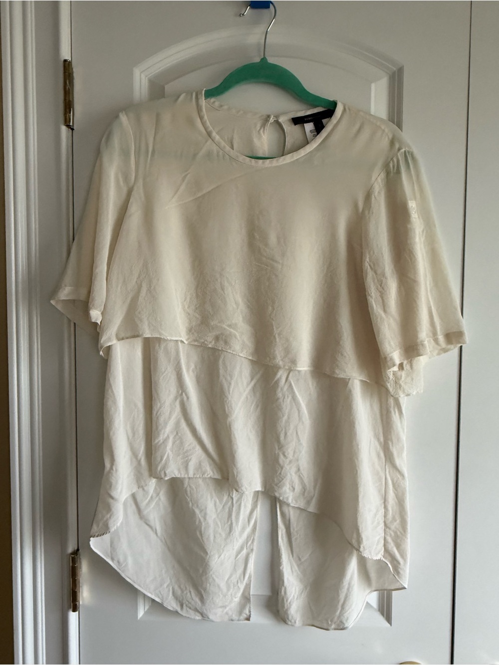 BCBGMaxAzria 100% Silk “Beatrix” Cream Layered Short Sleeve Blouse, M, EUC!